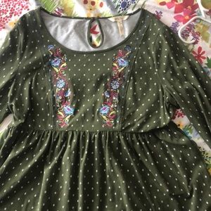 Matilda Jane green flowy top